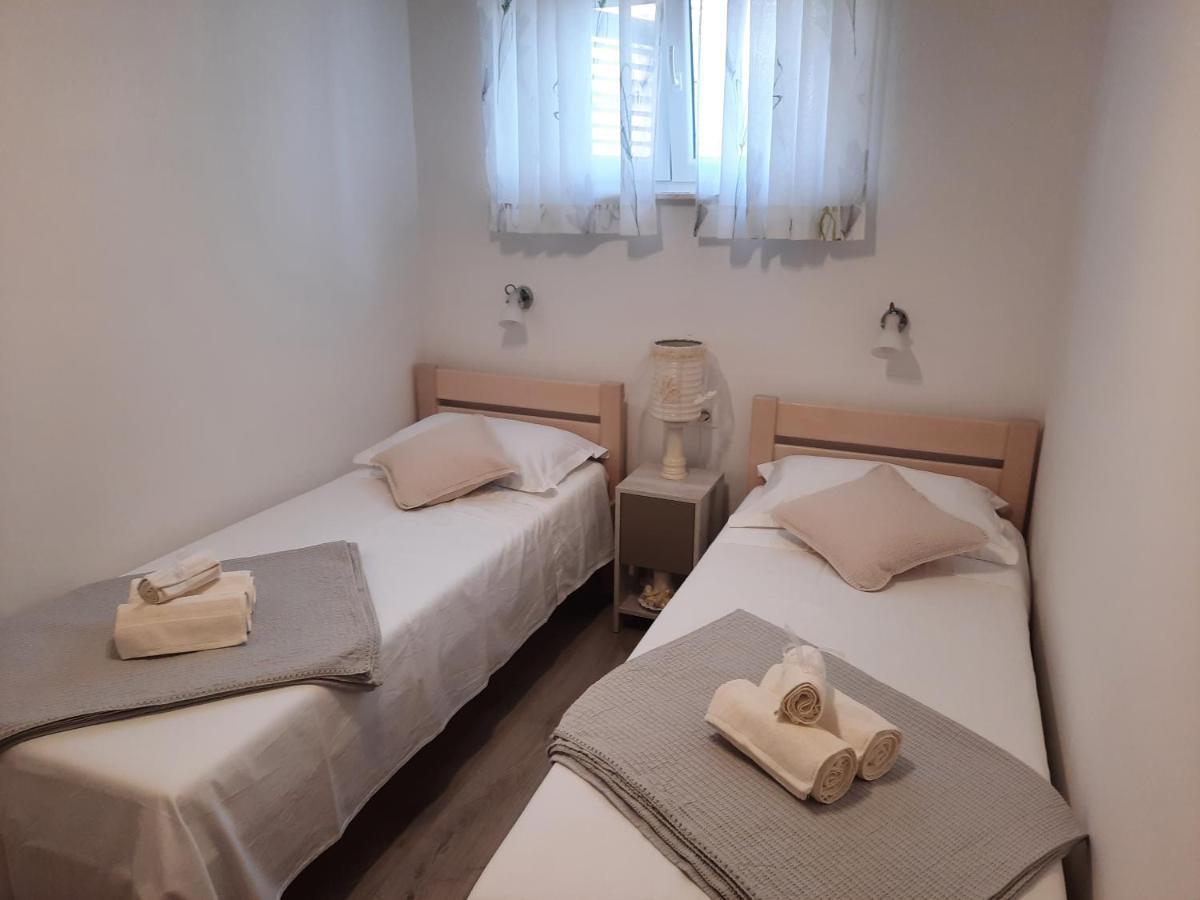 Apartman Laura M Водице Екстер'єр фото